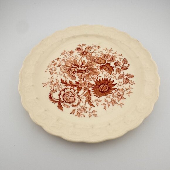 Vintage Scalloped Saucer Center Bouquet Garland Shape by Taylor, Smith & Taylor - Picture 1 of 5